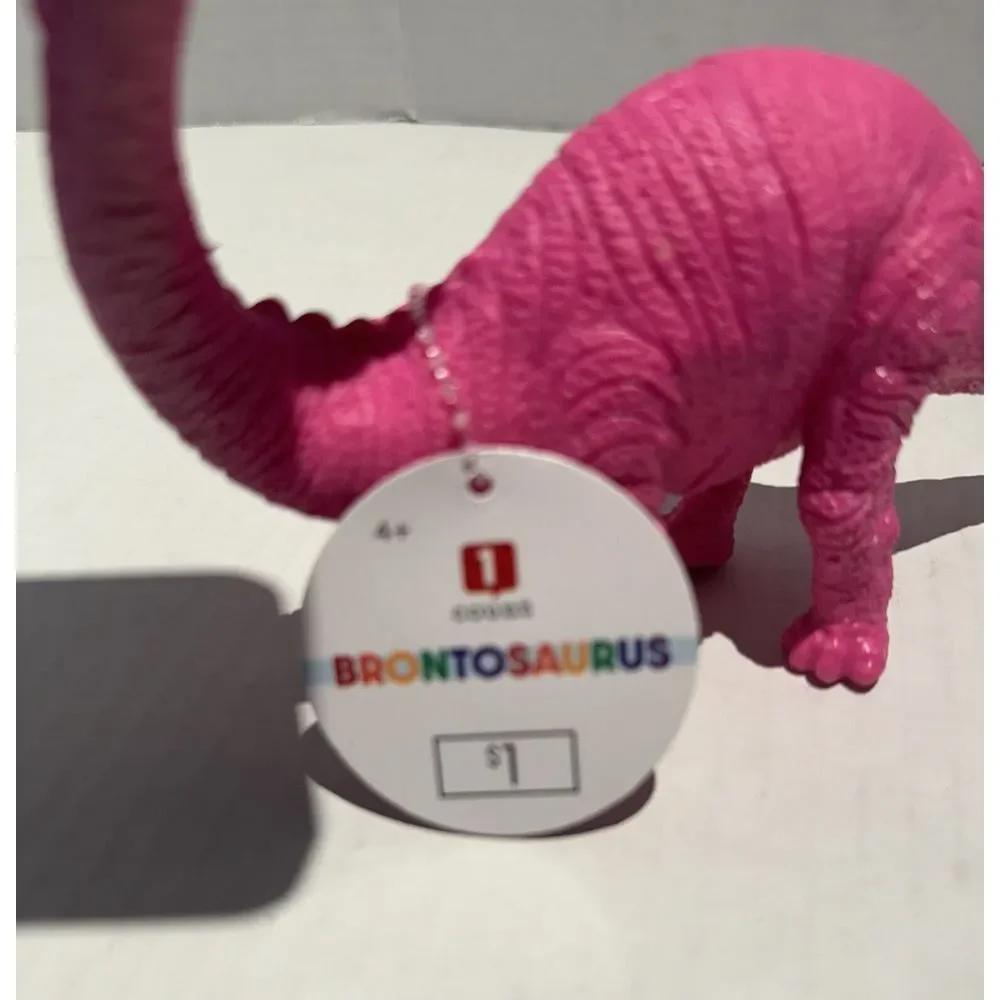 NWT 5 Toy Dinosaurs 1 T-Rex, 1 Brontosaurus 1 Barapasaurus and 2 Pentaceratops.